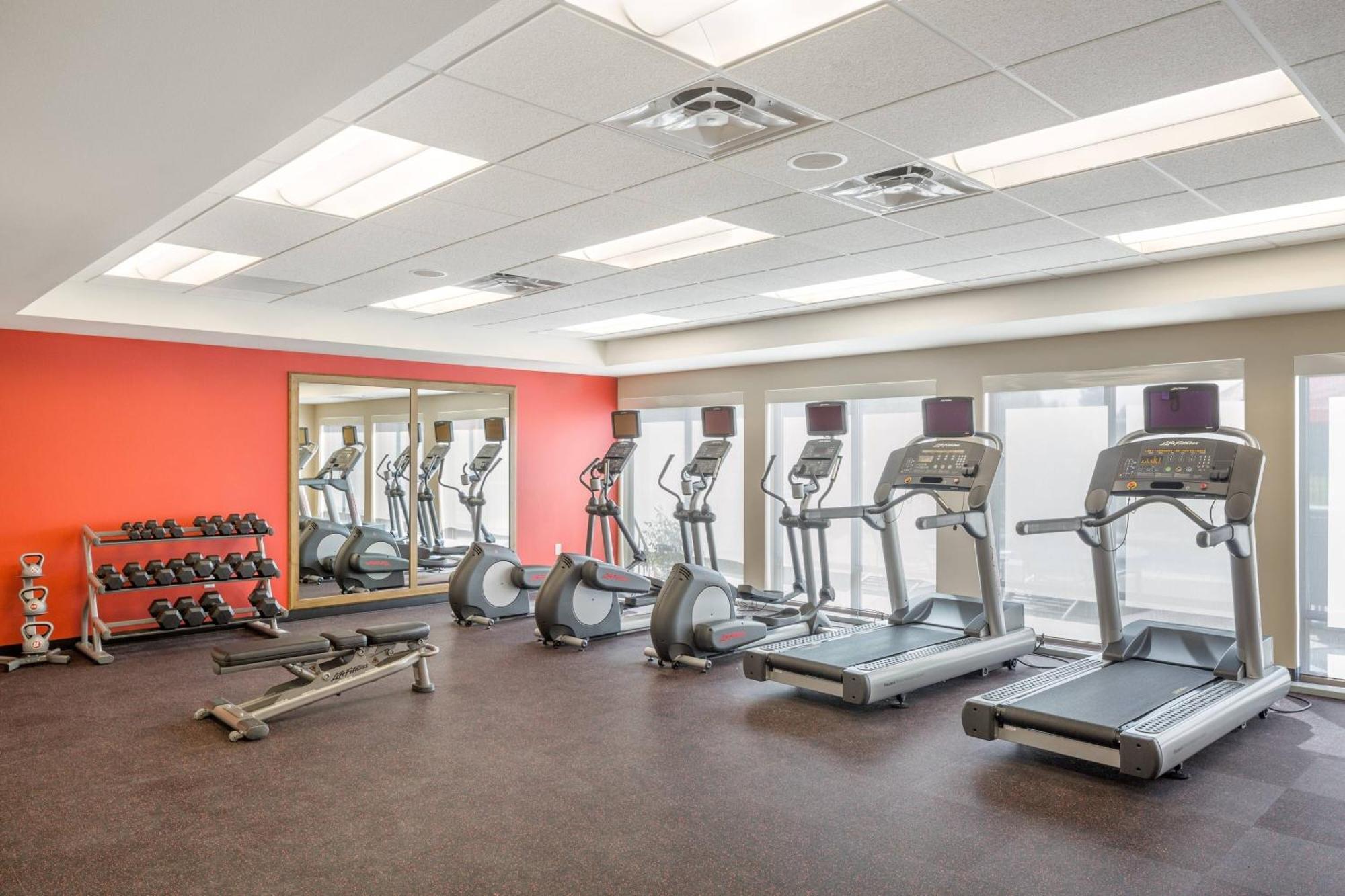 Towneplace By Marriott Suites Portland Vancouver Evergreen Extérieur photo