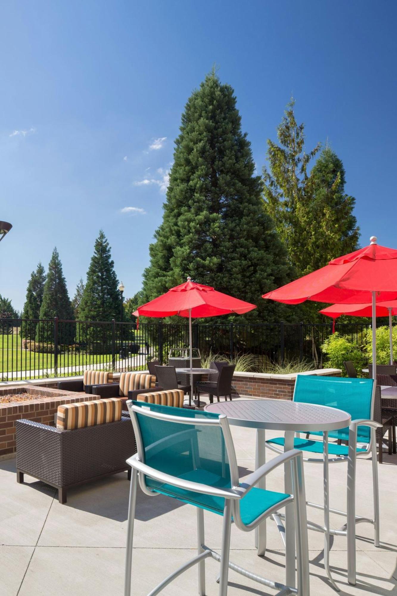 Towneplace By Marriott Suites Portland Vancouver Evergreen Extérieur photo